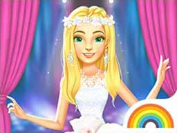 Play Ellie Fashion Fever Game Online on games440.com
