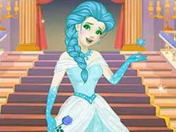 Play Ice Princess Dress Up Online on games440.com
